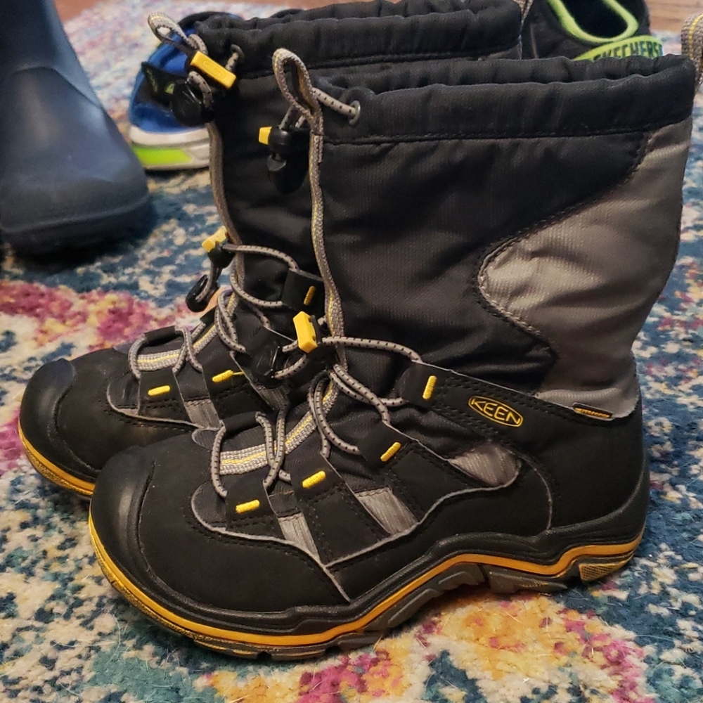 Keen Winterport waterproof boots